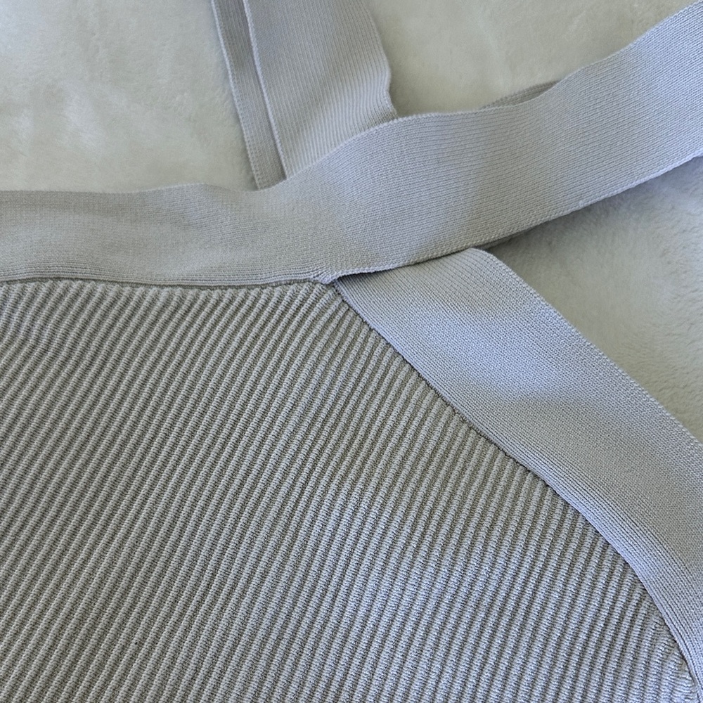 Babaton Ribbed Women's Top - Picture 2 of 6